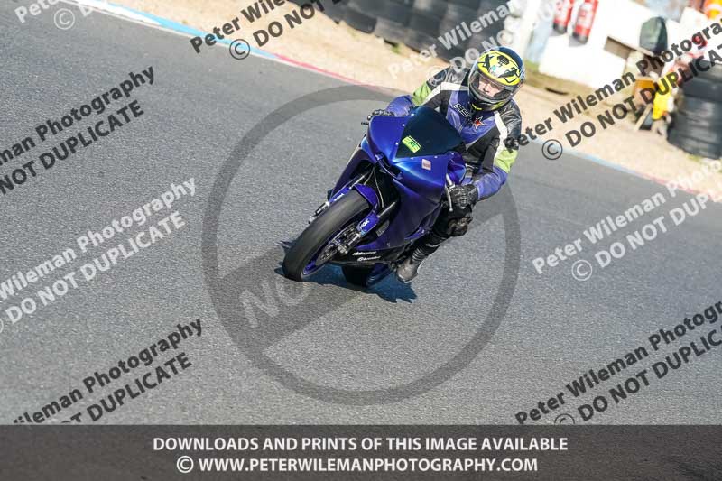 enduro digital images;event digital images;eventdigitalimages;mallory park;mallory park photographs;mallory park trackday;mallory park trackday photographs;no limits trackdays;peter wileman photography;racing digital images;trackday digital images;trackday photos